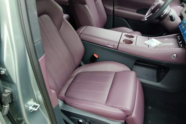 Used VOYAH FREE 2025 Model FREE+ Four-Wheel-Drive Qiankun Edition Right Front Seat