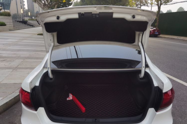 Used Qoros 3 2018 Sedan 1.6L Automatic Leading Model Trunk