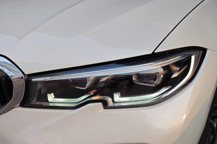 Used BMW 3 Series 2020 325i M Sport Package Left Front Headlight