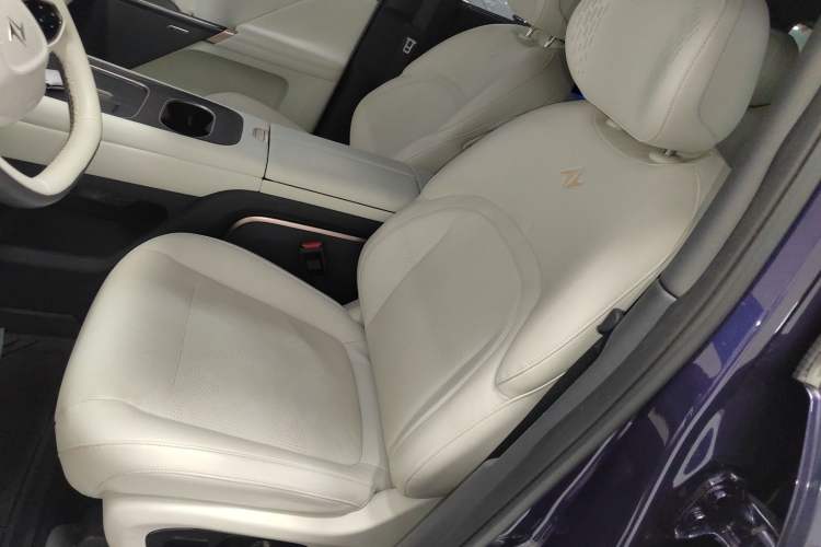 Used Dongfeng eπ eπ008 2024 636Max All-Electric Version 6 Seats