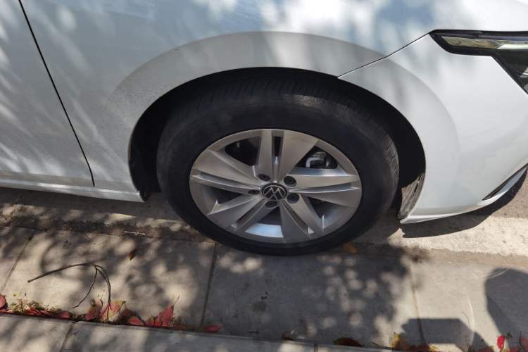 Used Volkswagen Golf 2023 200TSI DSG Exterior 1