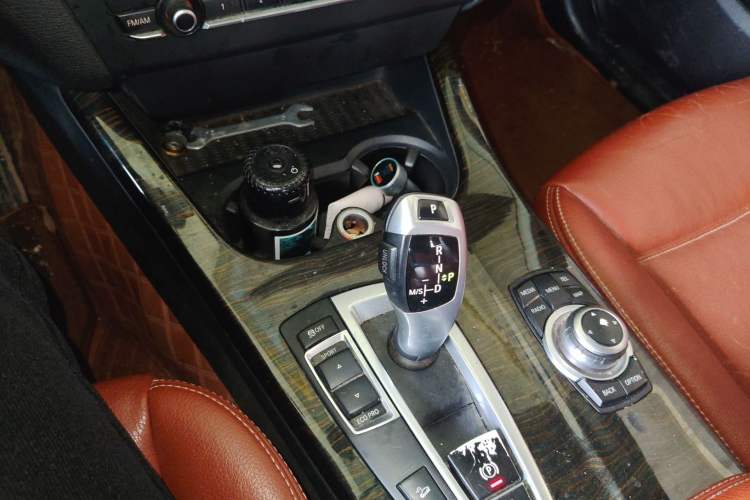 Used BMW X3 2013 xDrive20i Luxury Edition Gear Lever