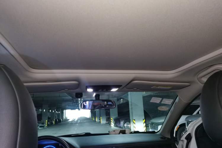 Used Honda Vezel 2019 1.5L CVT Luxury Model China V Headliner