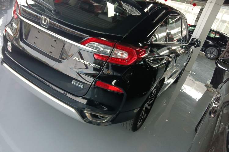 Used Honda Avancier 2017 240TURBO Two-Wheel Drive Premium Edition
