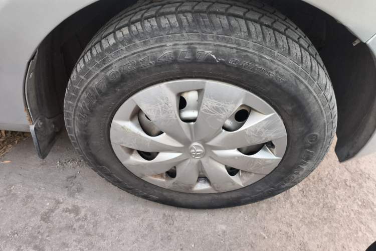 Used Wuling Rongguang V 2015 1.5L Base Version