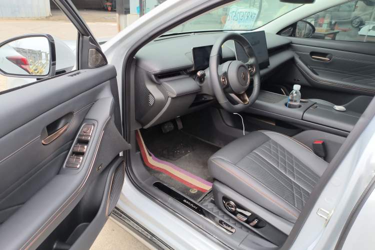 Used Baojun Enjoy 2025 All-Electric 600km Luxury Edition
