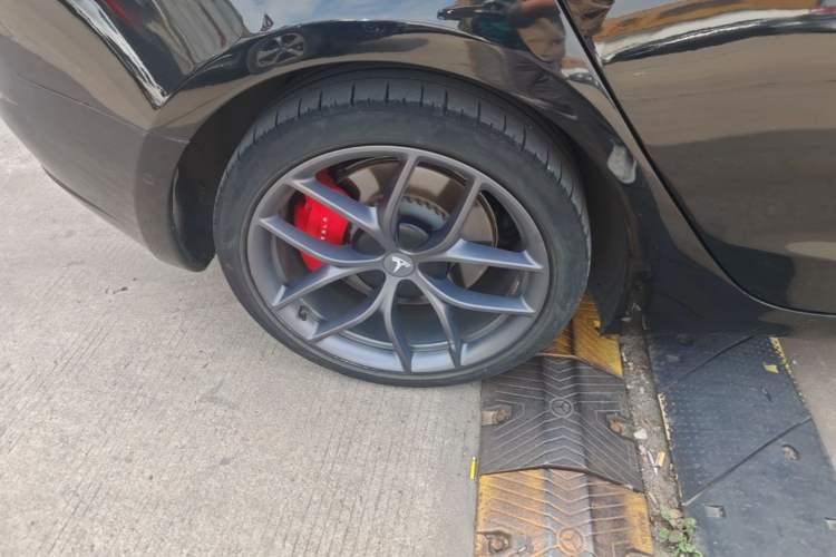 Used Tesla Model 3 2021 Performance High-Performance All-Wheel-Drive Version
