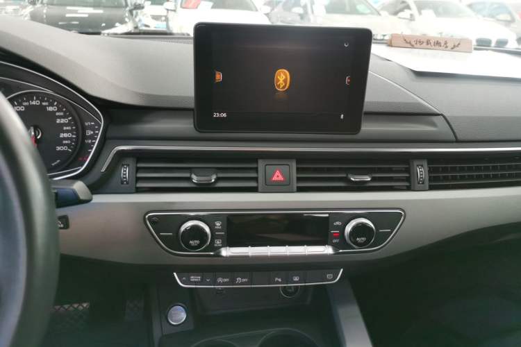 Used Audi A4L 2018 30th Anniversary Edition 40 TFSI Trendy Model
