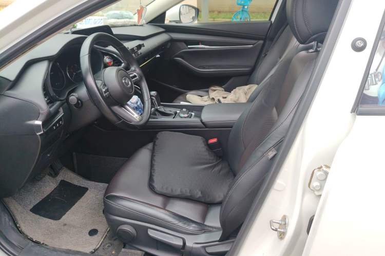 Used Mazda 3 Axela 2021 2.0L Automatic Zhiya Edition
