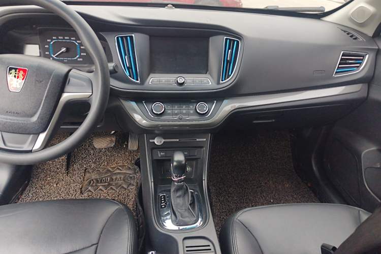 Used Roewe 360 2017 1.5L Automatic Luxury Edition
