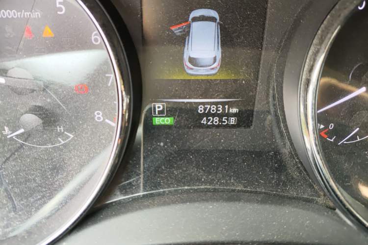 Used Nissan Qashqai 2017 2.0L CVT Smart Enjoyment Version China V Standard Odometer Close Up