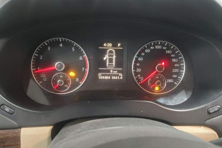 Used Volkswagen Sagitar 2012 1.8TSI Automatic Flagship Edition Instrument Cluster