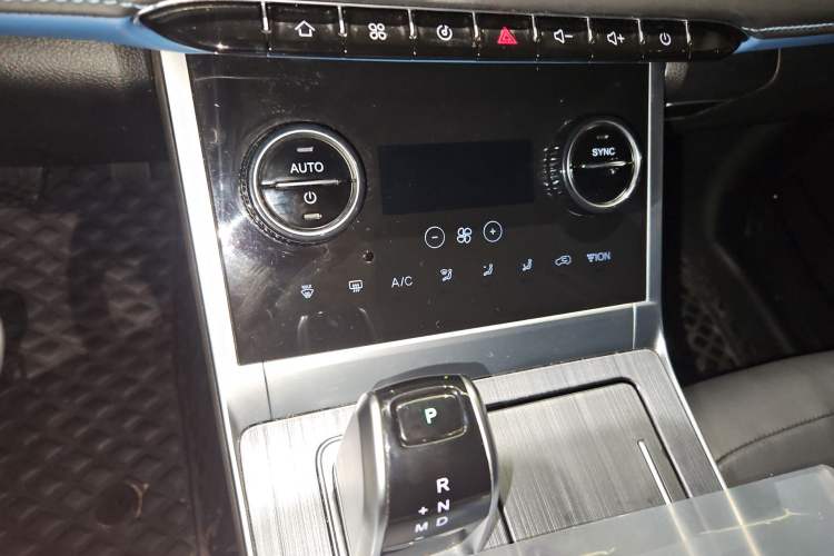 Used Chery Tiggo 7 PLUS 2021 Kunpeng Edition 1.6 TGDI DCT Prestige Model
