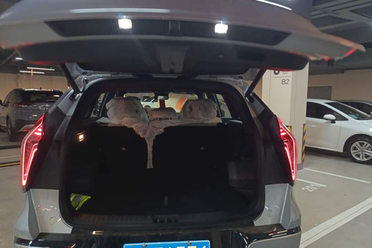 Used Geely Auto FX11 2025 4th Generation 1.5TD DCT – The Start Trunk