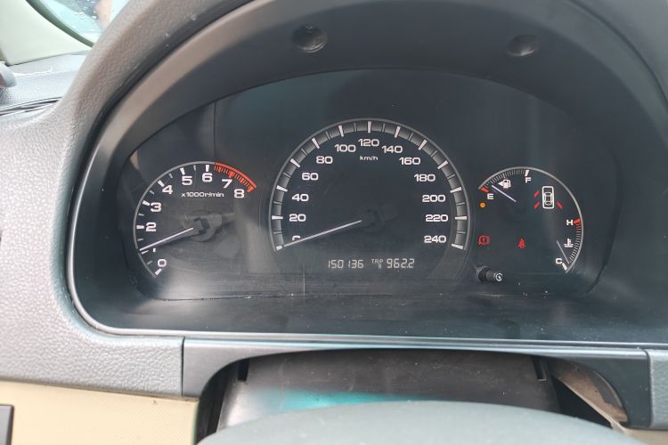 Used BYD M6 2010 2.0L Manual Comfort Edition Odometer Close Up