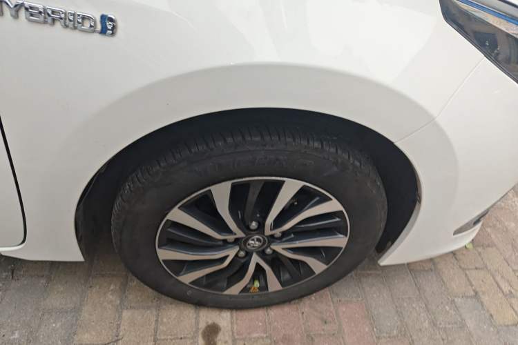 Used Toyota Corolla 2018 Dual-Engine 1.8L E-CVT Smart Edition