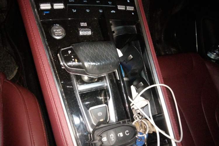 Used CHANGAN CS85 COUPE 2019 1.5T DCT Version China VI Standard
