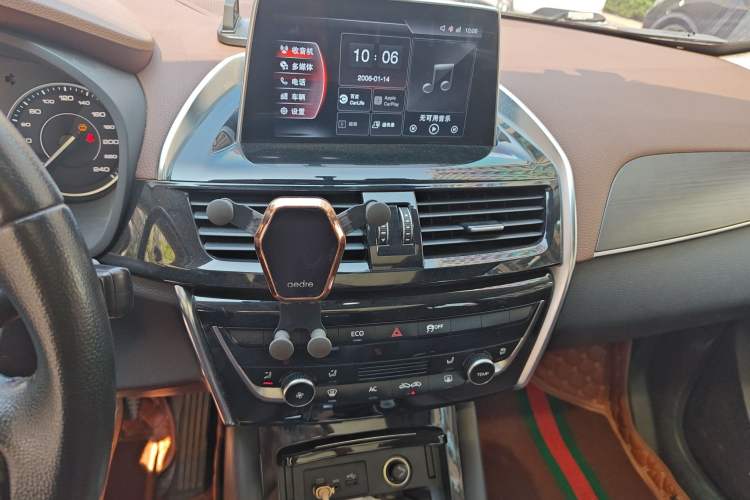 Used BORGWARD BX5 2017 20TGDI Automatic Two-Wheel Drive Pioneer Edition
