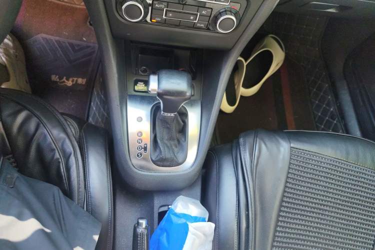 Used Volkswagen Golf 2010 1.4 TSI Automatic Luxury Model
