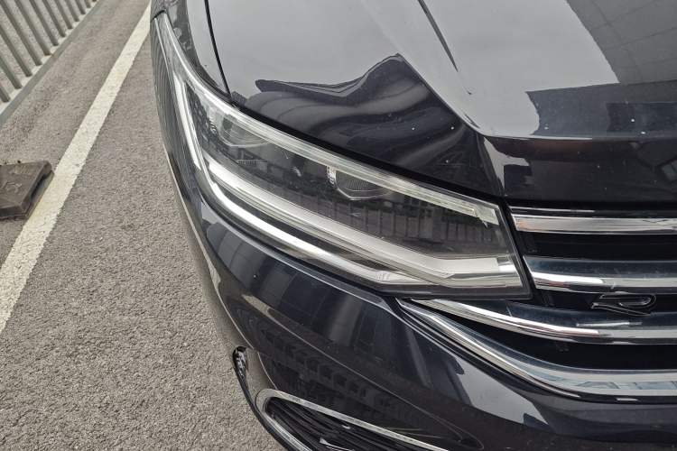 Used Volkswagen Tiguan L 2022 330TSI Automatic Two-Wheel Drive R-Line Enhanced Edition
