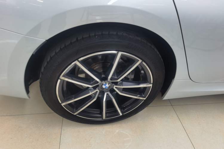 Used BMW 3 Series 2022 320Li M Sport Package Right Rear Wheel Hub