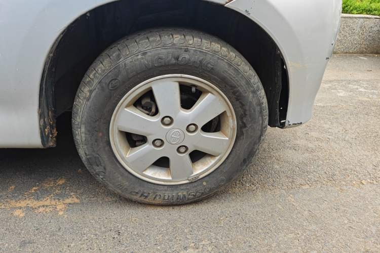 Used FAW Senya M80 2009 1.3L Manual 7-Seater Standard Edition Right Front Wheel Hub