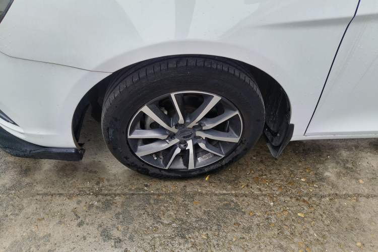 Used Geely Auto Emgrand 2020 1.5L CVT Upward Version Exterior 4