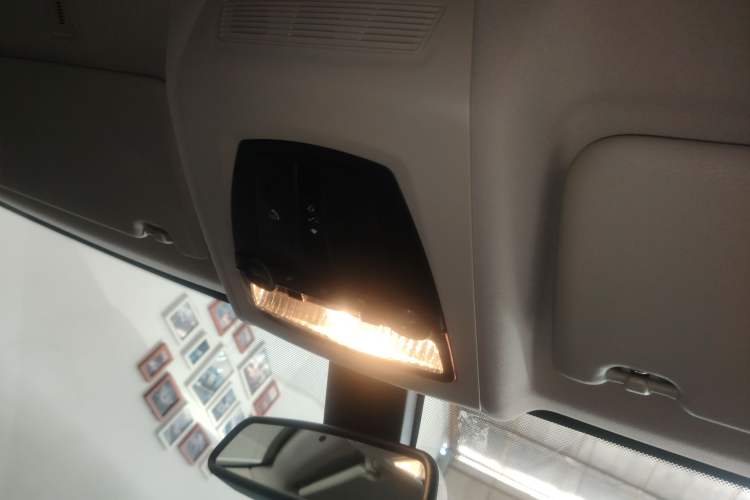 Used BMW 5 Series 2014 525Li Luxury Design Package