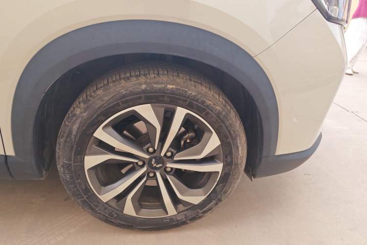 Used Wuling Asta 2021 1.5T CVT Star曜 Edition Right Front Wheel Hub