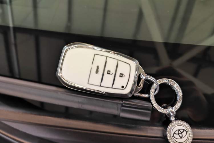 Used Toyota Corolla 2023 1.8L Smart Electric Hybrid Dual-Motor Pioneer Edition
