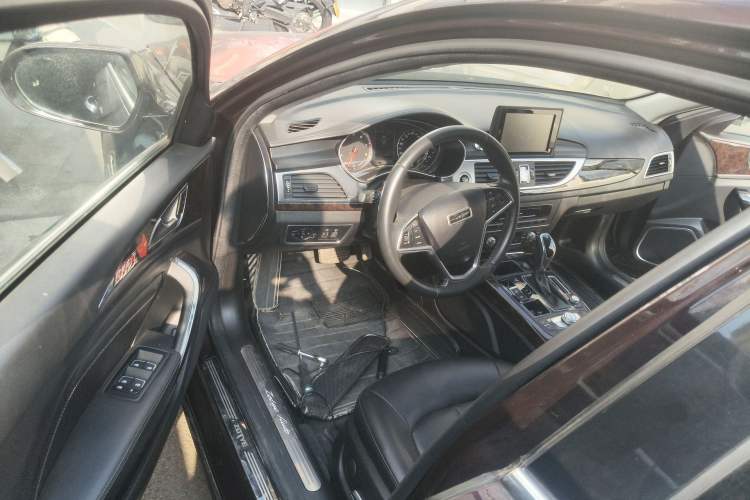 Used Zotye Z700 2016 1.8T DCT Prestige Edition
