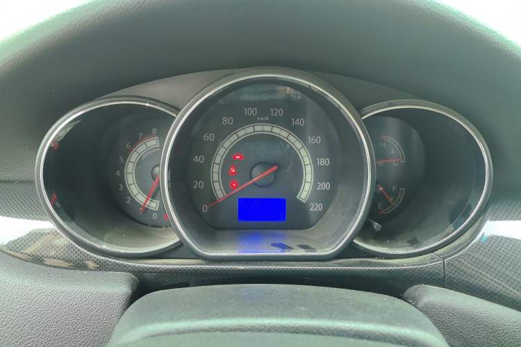 Used JAC Group Heyue 2012 1.5L Manual Luxury Version