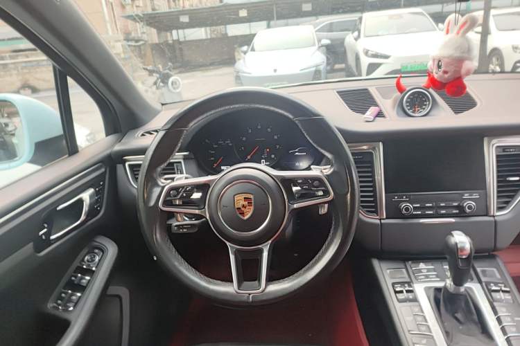 Used Porsche Macan 2017 Macan 2.0T Steering Wheel