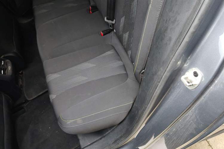 Used Roewe i5 2021 1.5L Manual Platinum Edition