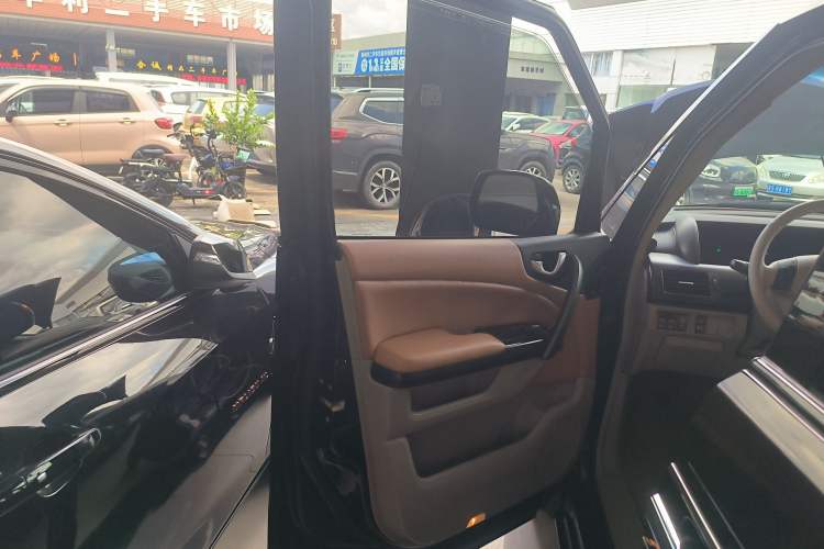 Used Honda Elysion 2012 2.4L VTi Luxury Edition
