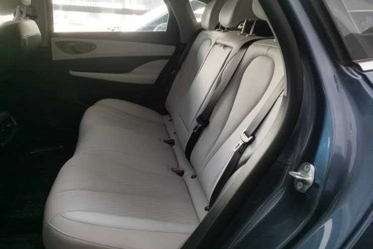 Used BYD Seal 05 DM-i 2025 DM-i Intelligent Drive 120KM Flagship Model Left Rear Seat