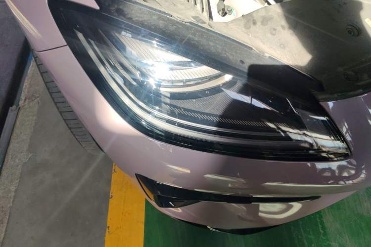 Used AION RT 2025 650 LiDAR Edition Right Front Headlight