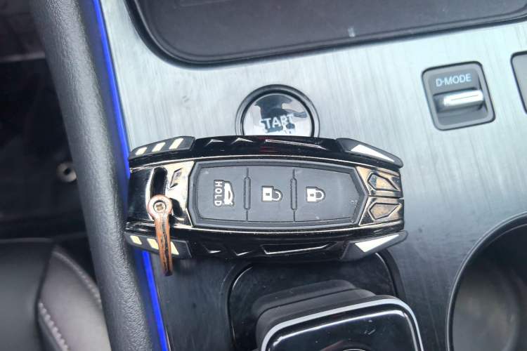 Used Nissan Sylphy 2023 Super Hybrid Electric Drive Super Smart Connectivity Plus Vehicle Key