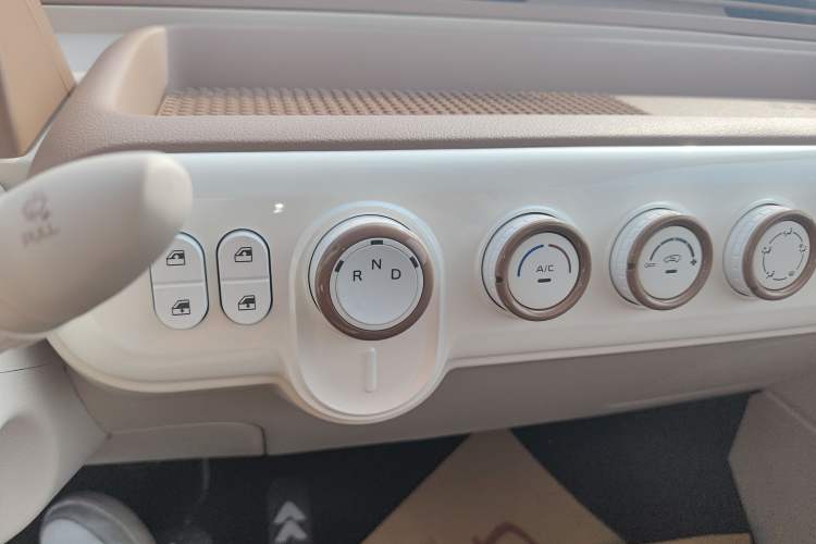 Used Bestune Pony 2026 222km Colorful Horse