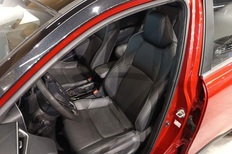 Used Toyota FRONTLANDER 2022 2.0L CVT Luxury PLUS Edition