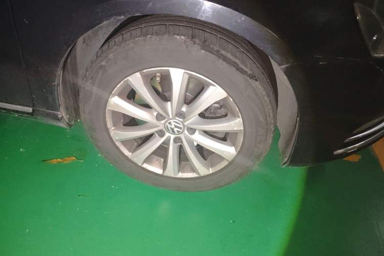 Used Volkswagen Magotan 2015 1.8TSI Advanced Model
