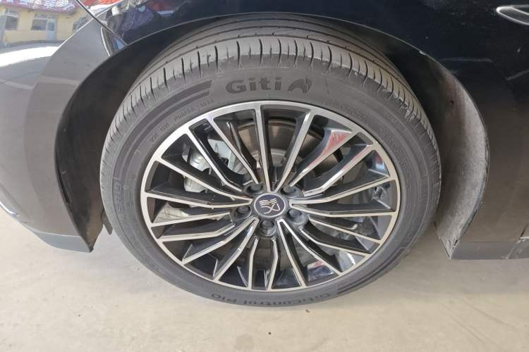 Used BYD Han 2023 EV Champion Edition 506KM Front-Wheel-Drive Premium Model
