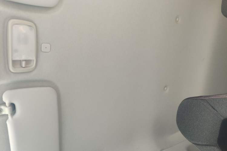 Used Chery QQ Ice Cream 2022 170km Sundae Phosphate Lithium-Ion
