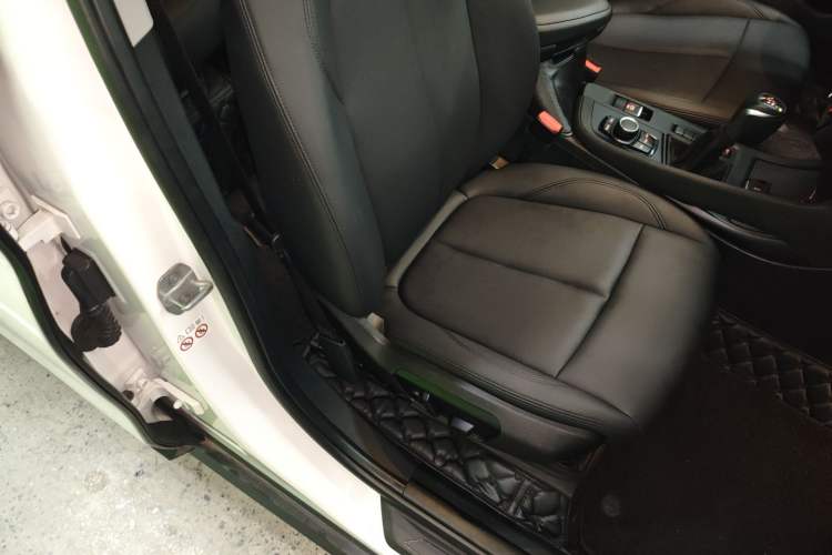 Used BMW X1 2019 sDrive20Li Leading Model
