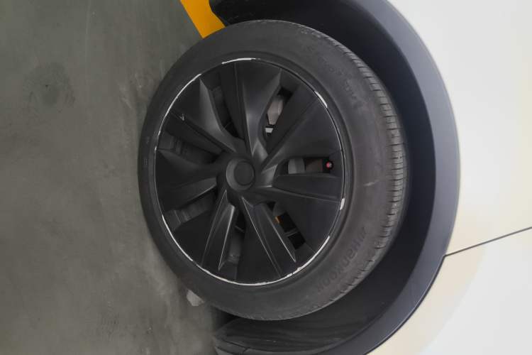 Used Tesla Model Y 2022 Rear-Wheel-Drive Version
