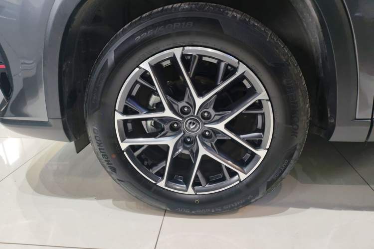 Used CHANGAN CS75 PLUS 2022 2nd Generation 1.5T Automatic Prestige Version
