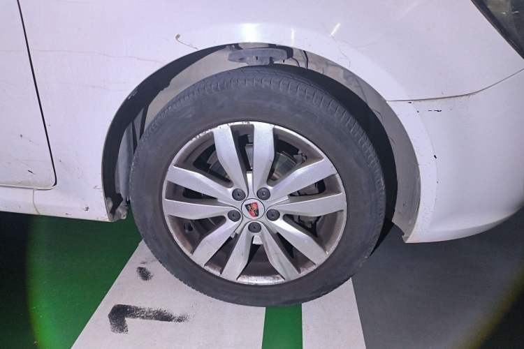 Used Roewe 350 2015 1.5L Automatic Luxury Sunroof Edition