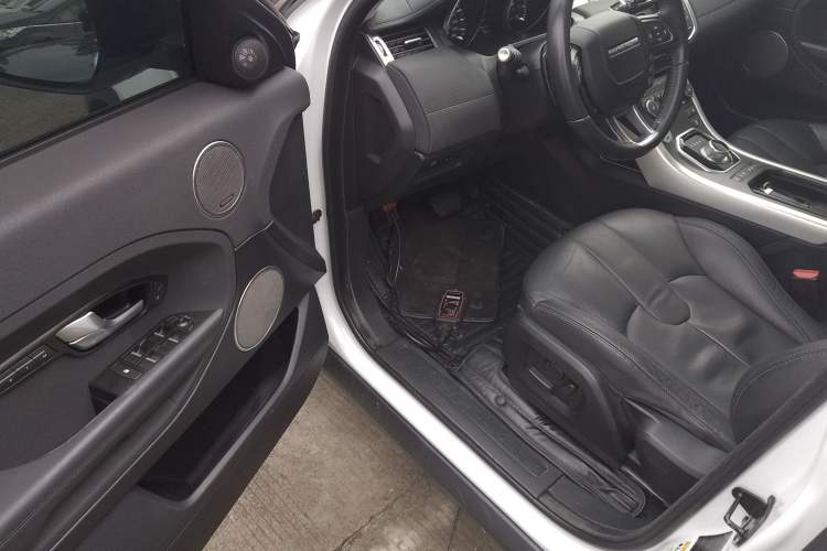 Used Land Rover Range Evoque 2015 2.0T Five-Door Zhiyao Edition
