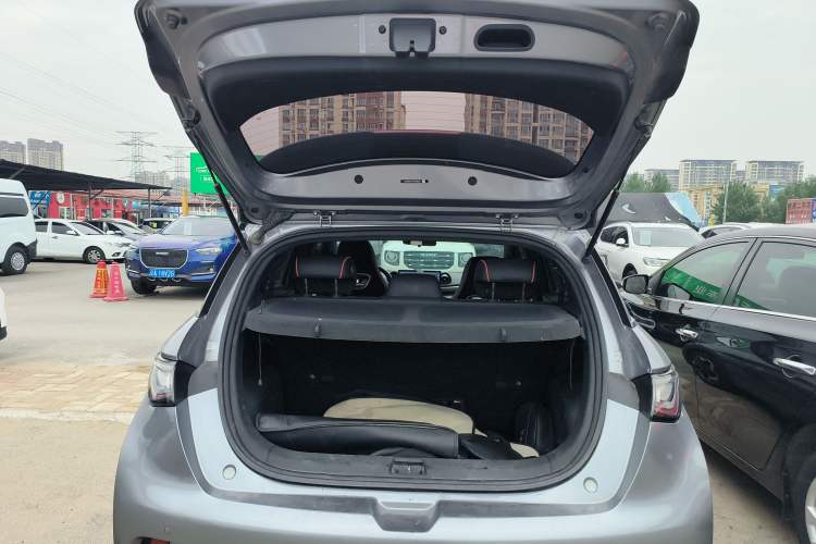 Used BYD Dolphin 2021 405 km Free Version
