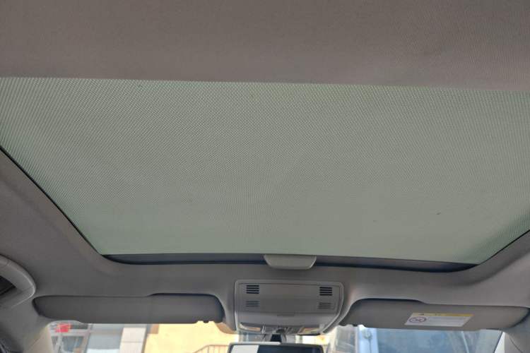 Used Volkswagen Golf 2014 1.4TSI Automatic Luxury Model Headliner